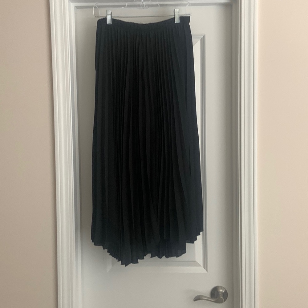 Black pleated midi skirt